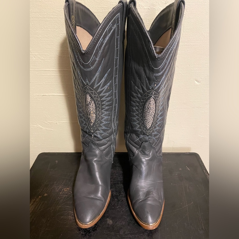 Vintage leather heeled acme western boots
